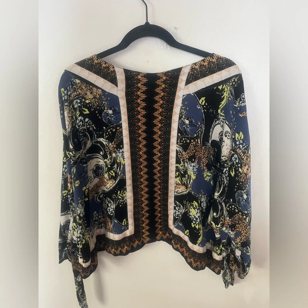 Free People Catch Me If You Can Boho Hippie Blouse Size Medium - Picture 9 of 12